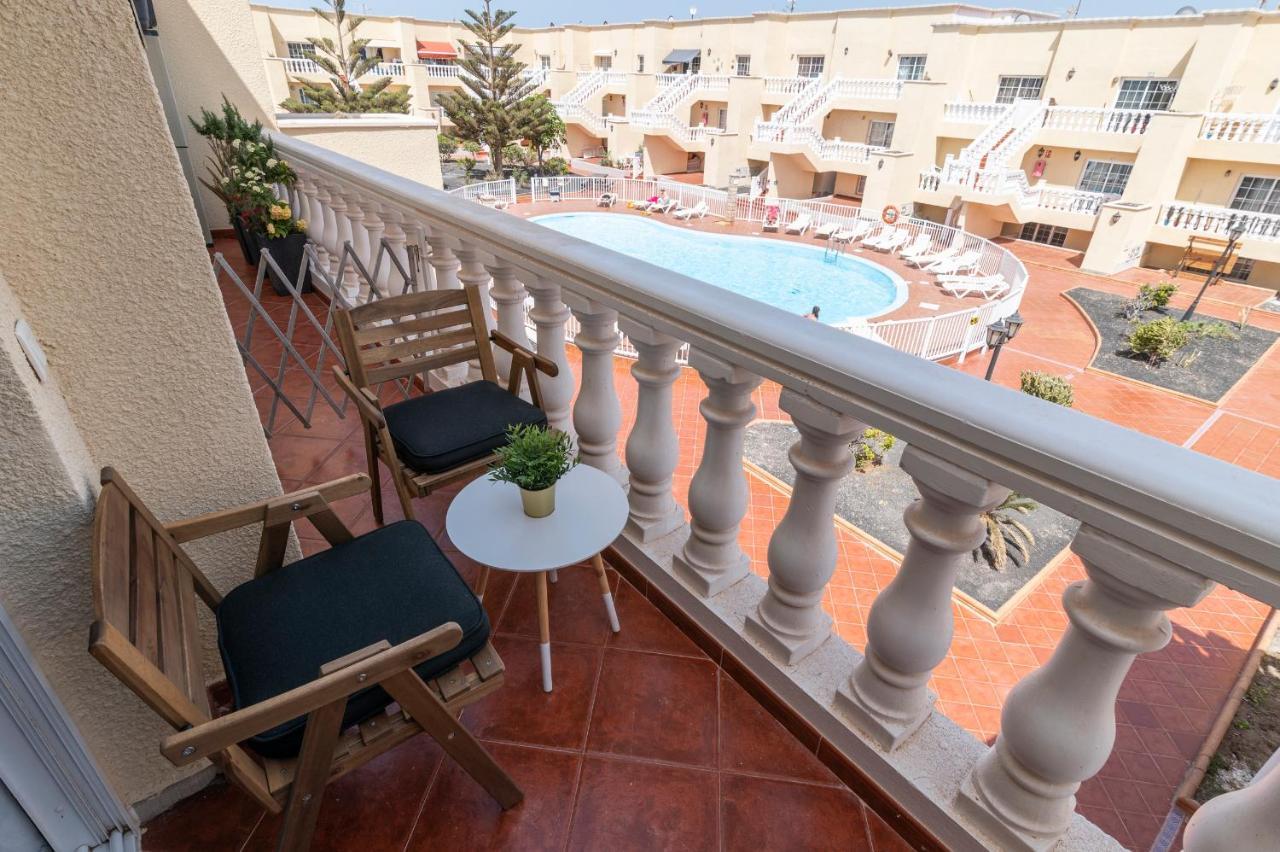 Appartement Nuevo!!! Recién reformado con piscina y parking à Caleta de Fuste Extérieur photo