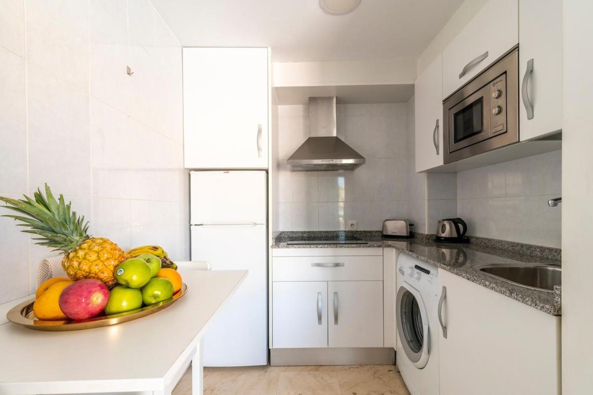 Appartement Nuevo!!! Recién reformado con piscina y parking à Caleta de Fuste Extérieur photo