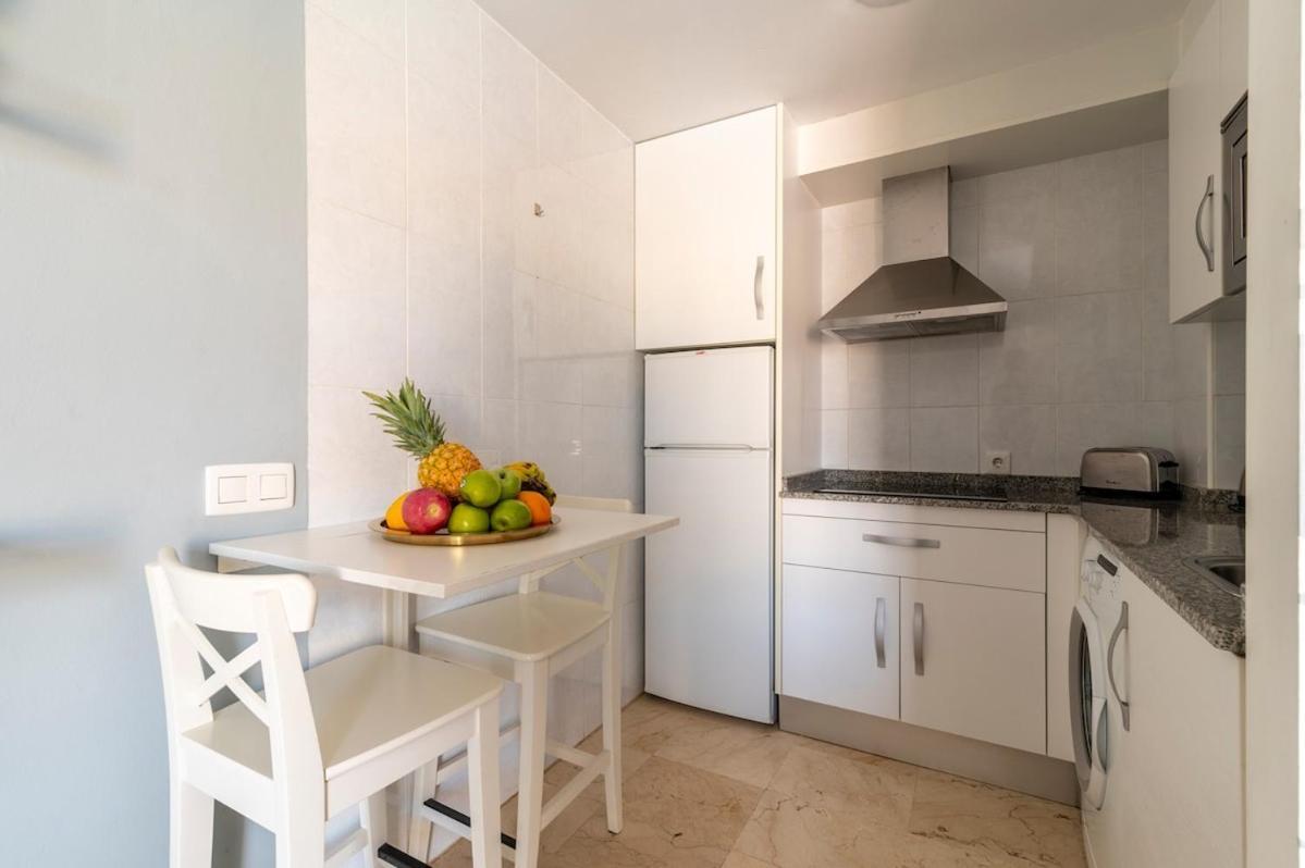 Appartement Nuevo!!! Recién reformado con piscina y parking à Caleta de Fuste Extérieur photo