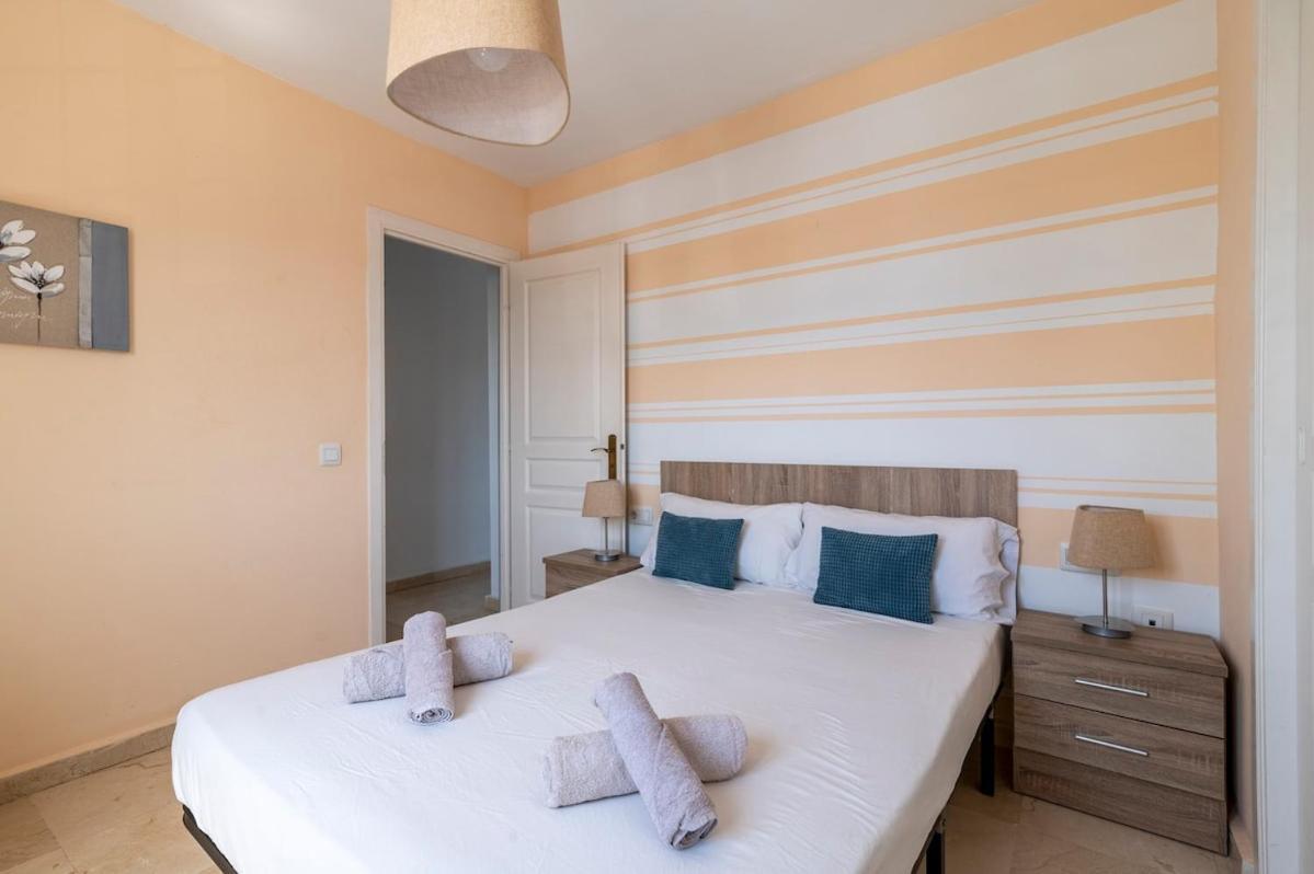 Appartement Nuevo!!! Recién reformado con piscina y parking à Caleta de Fuste Extérieur photo